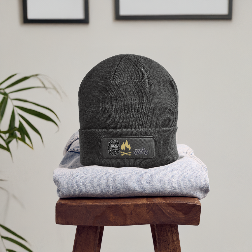 Patch Beanie - charcoal grey